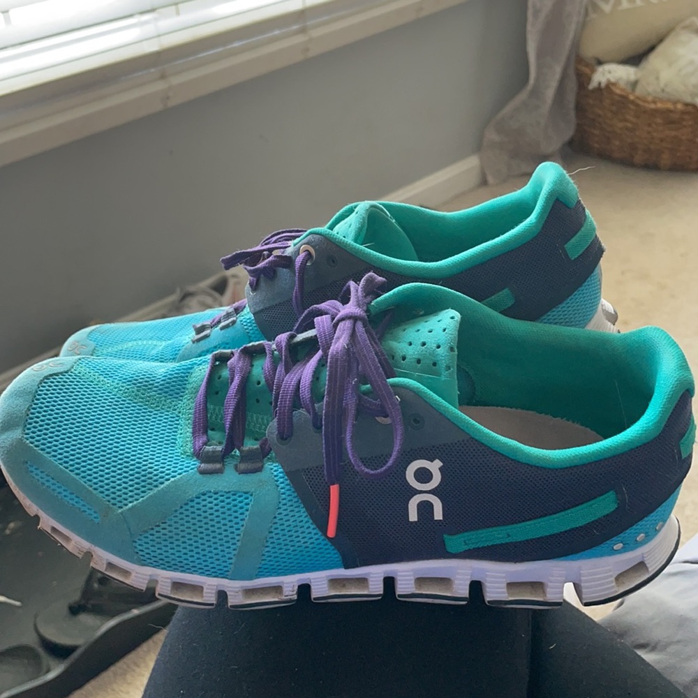 On cloud Cloudsurfer running shoe size 9.5 women’s